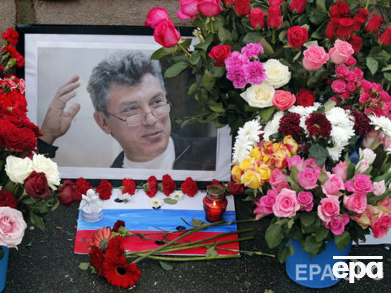 Влада Москви пропонує прибрати табличку пам'яті Нємцова з фасаду будівлі