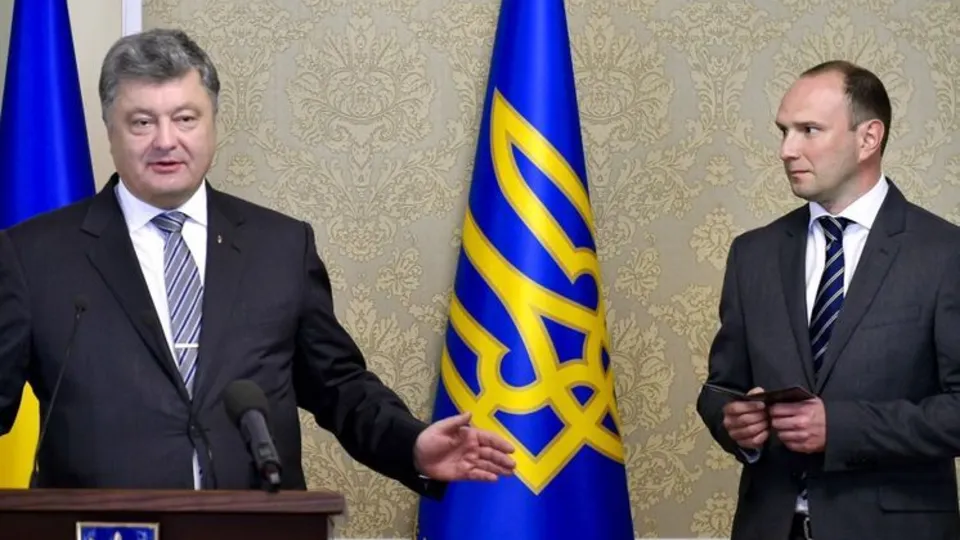 Порошенко відрекомендув Божка колективу
