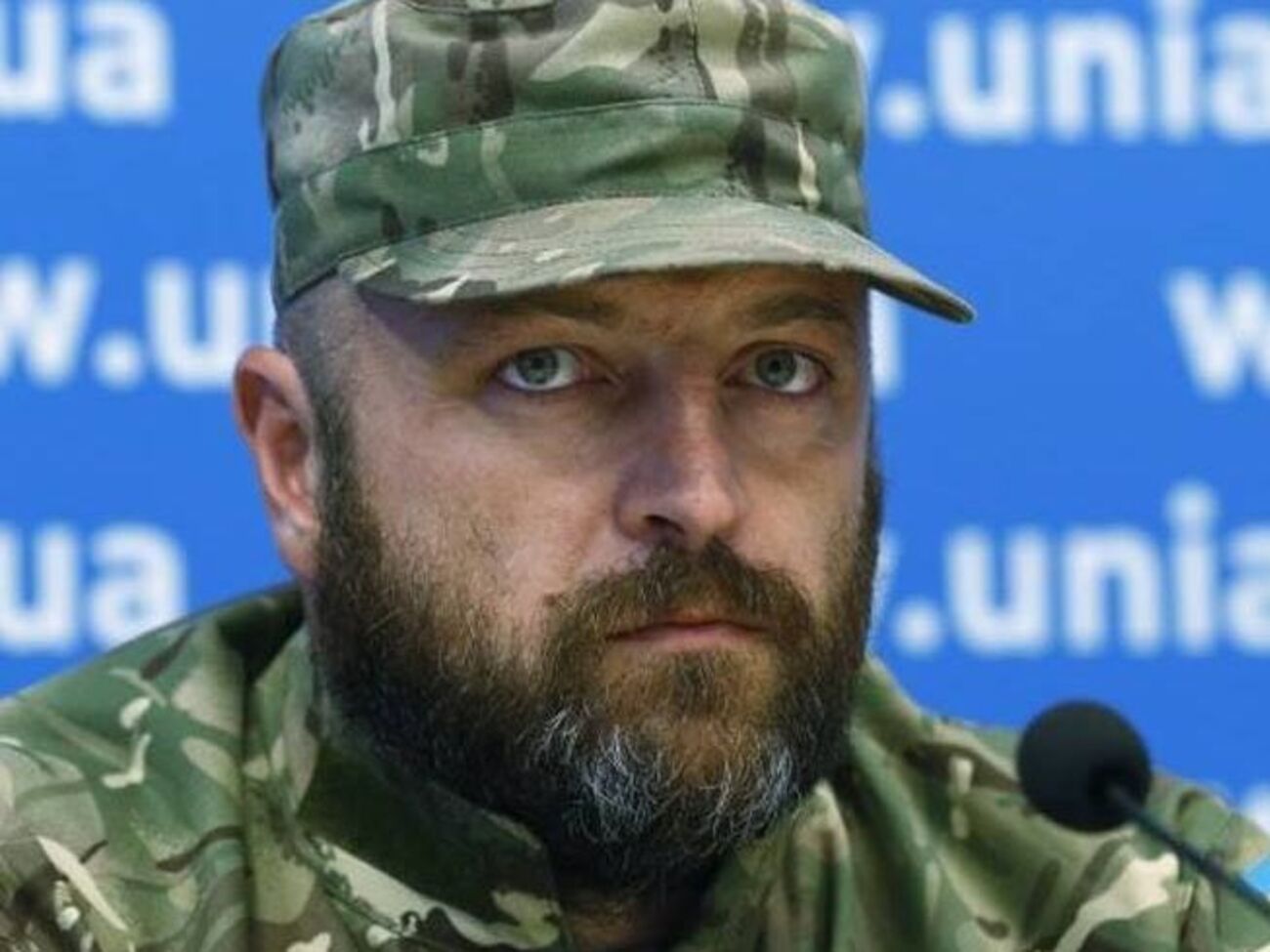 По словам Николая Цукура, сумки с оружием российские спецслужбисты передали лидерам пророссийских сепаратистов, захватившим здание СБУ в Луганске