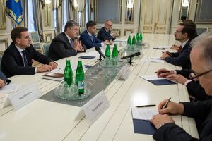 Порошенко встретил Гремингера в Киеве