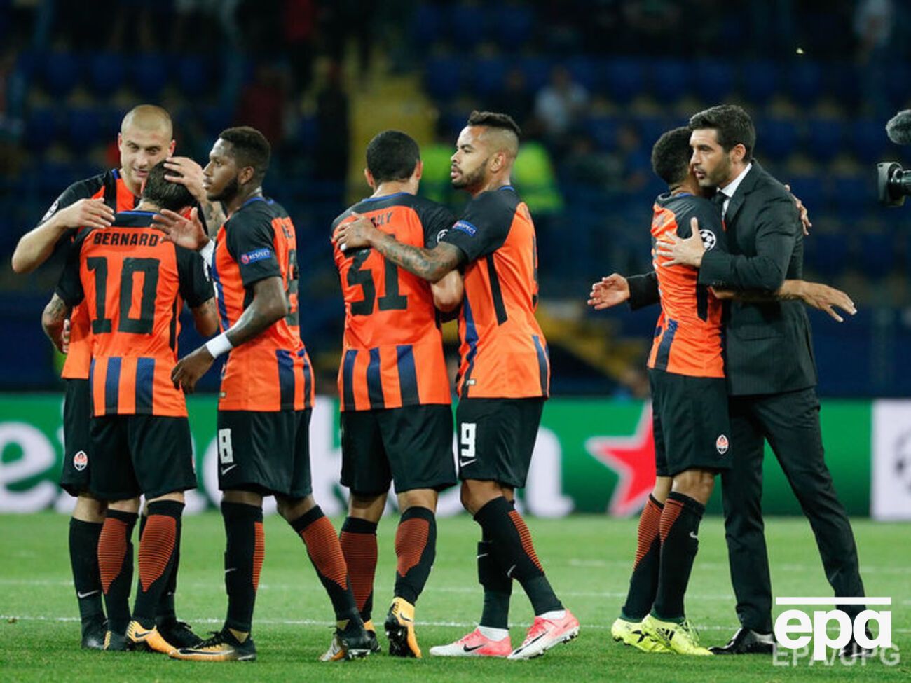 Донецкие футболисты выиграли первый матч группового турнира Лиги чемпионов