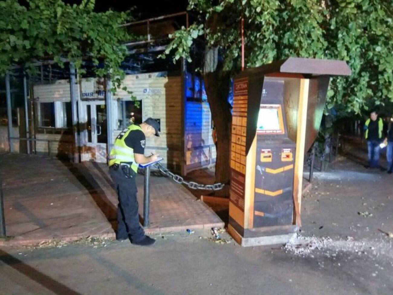 Повідомлення про вибух надійшло правоохоронцям о 00.40