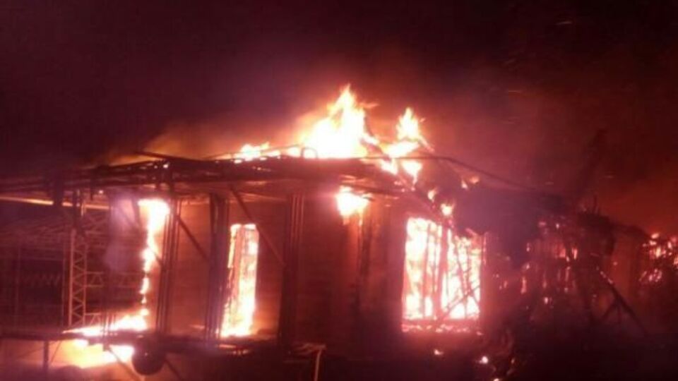 Надстройка полностью сгорела