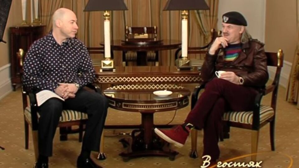 Володимир Пресняков: Якось подзвонила Пугачова: "Повернулася раніше з гастролей, а голубки Крістіна і Володя лежать в одному ліжку. Що робити?"