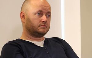 У Придністров'ї Турчинов благословляв нещасних жертв кривавим знаменням, а Яценюк перегризав їм горло, як кролик морквину