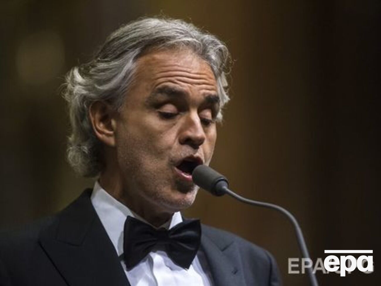 Бочелли упал с лошади