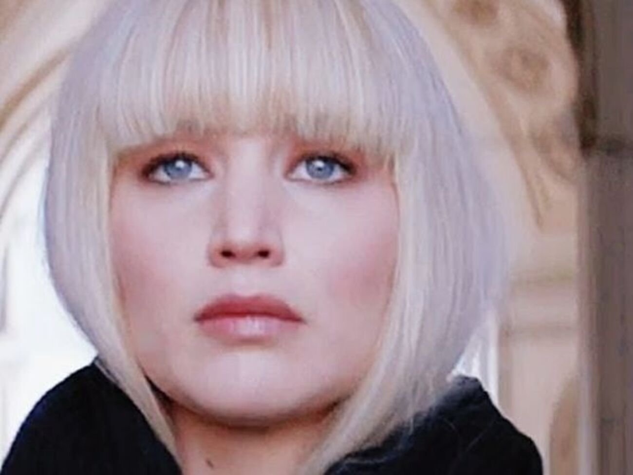 Лоуренс исполнила роль русского агента