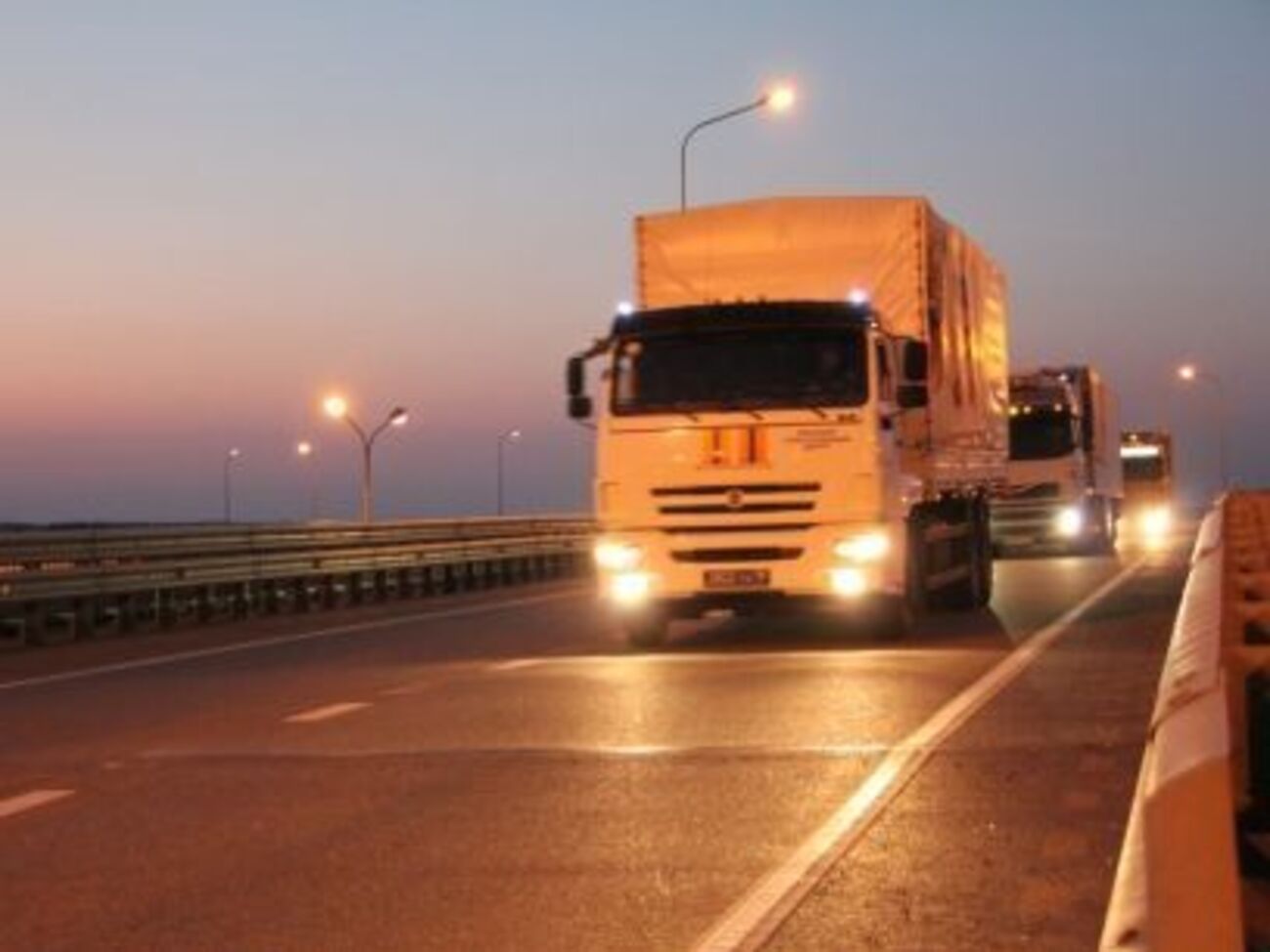 Росія вже три роки відправляє на окупований Донбас "гумконвої"