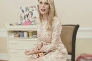 Фреймут, родившая троих детей, показала фигуру