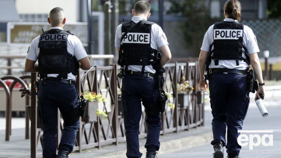 Полиция разыскивает нападавшего