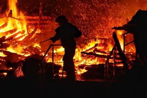 15 августа в 23.30 в детском лагере "Виктория" в Одессе вспыхнул пожар