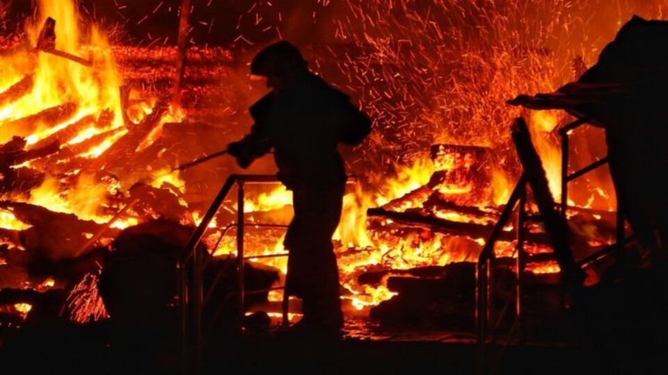 15 августа в 23.30 в детском лагере "Виктория" в Одессе вспыхнул пожар