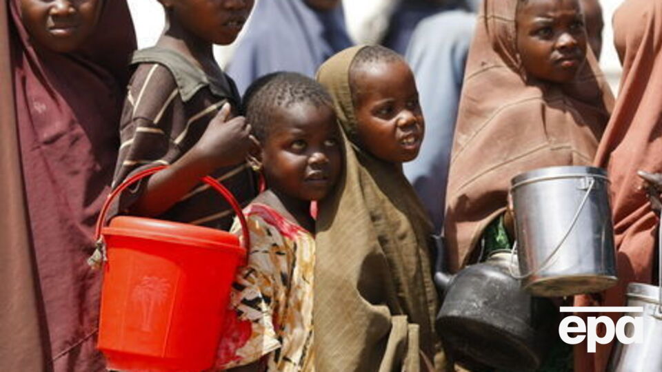 По состоянию на 2016 год количество недоедающих составляло 815 млн