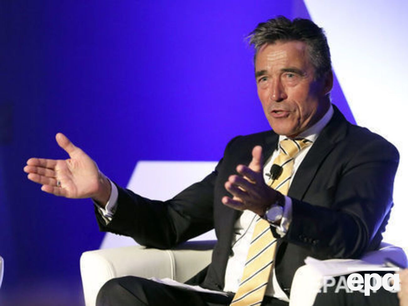 Расмуссен заявил, что нужно дать надежду людям