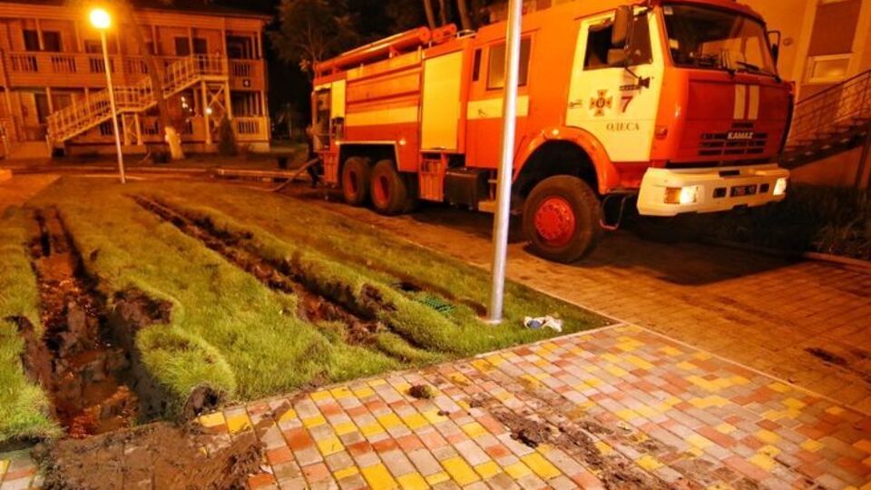 В Одессе произошел пожар в детском лагере "Виктория". Фоторепортаж
