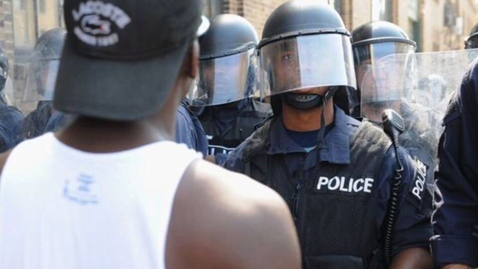 В результате столкновений задержано около 30 человек