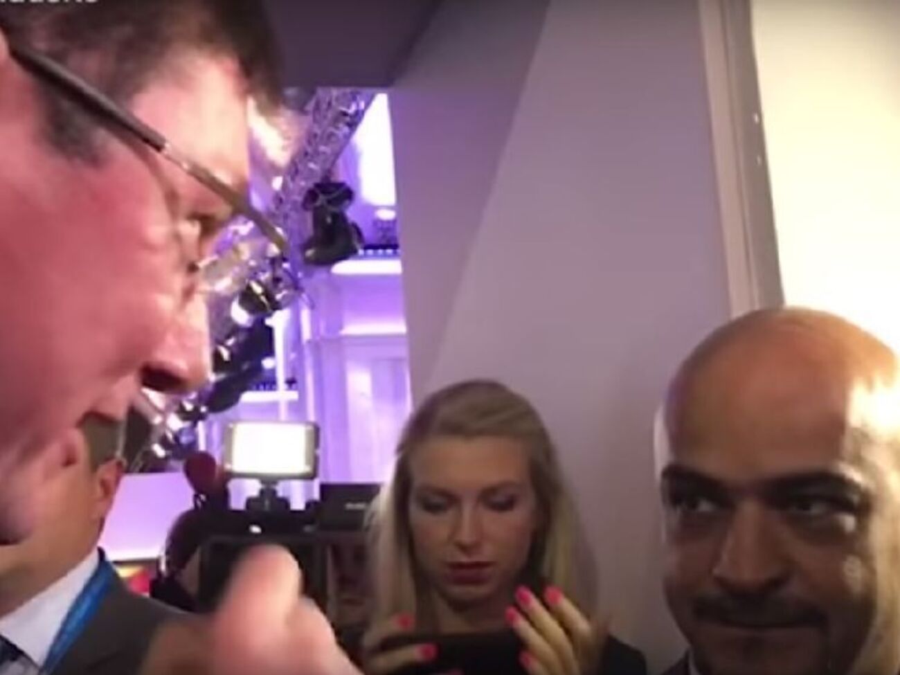 Разговор состоялся в кулуарах YES