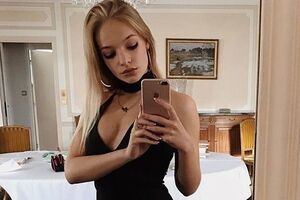 Дочь Дмитрия Пескова "набирается сил и знаний"