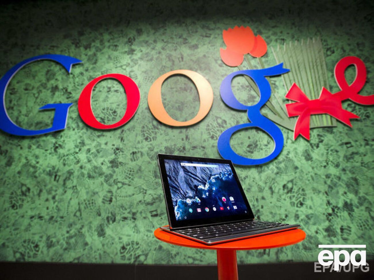 Google посвятила дудл Джонсону