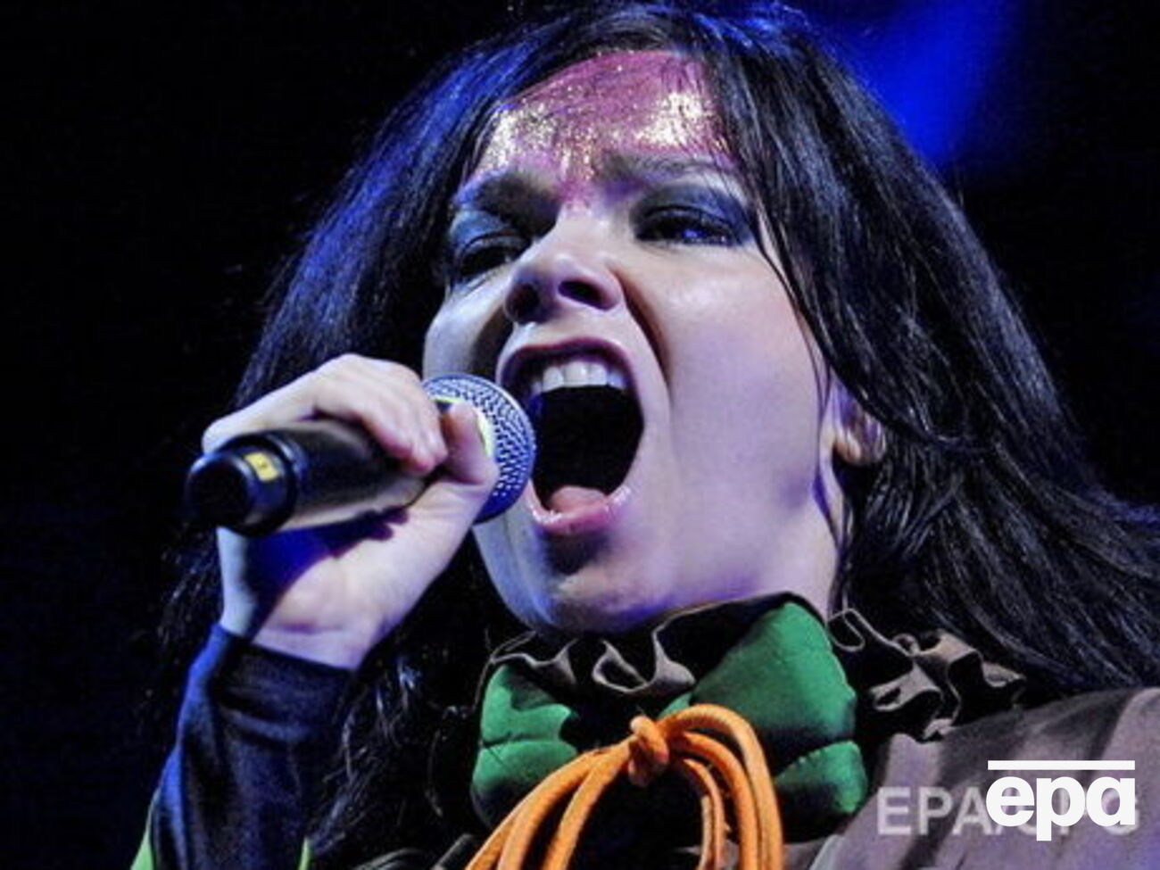 Бьорк выпустила клип