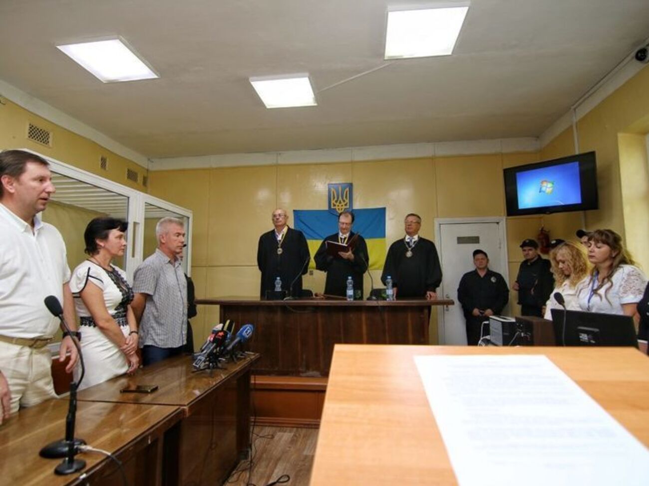 Пятерых фигурантов, находившихся под стражей, освободили