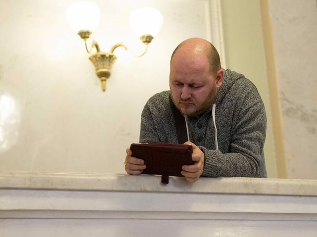 Готов работать на серьезнейший проект по срыву чемпионата-2018 по городкам. В какую спецслужбу обращаться?