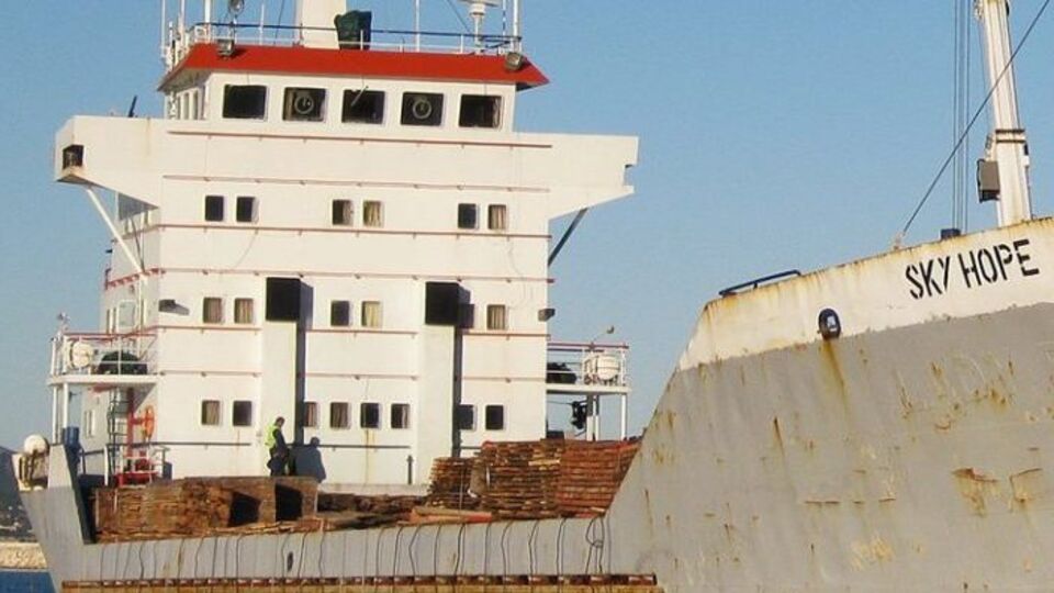 Украина в июне 2014 года закрыла для судоходства морские порты Крыма