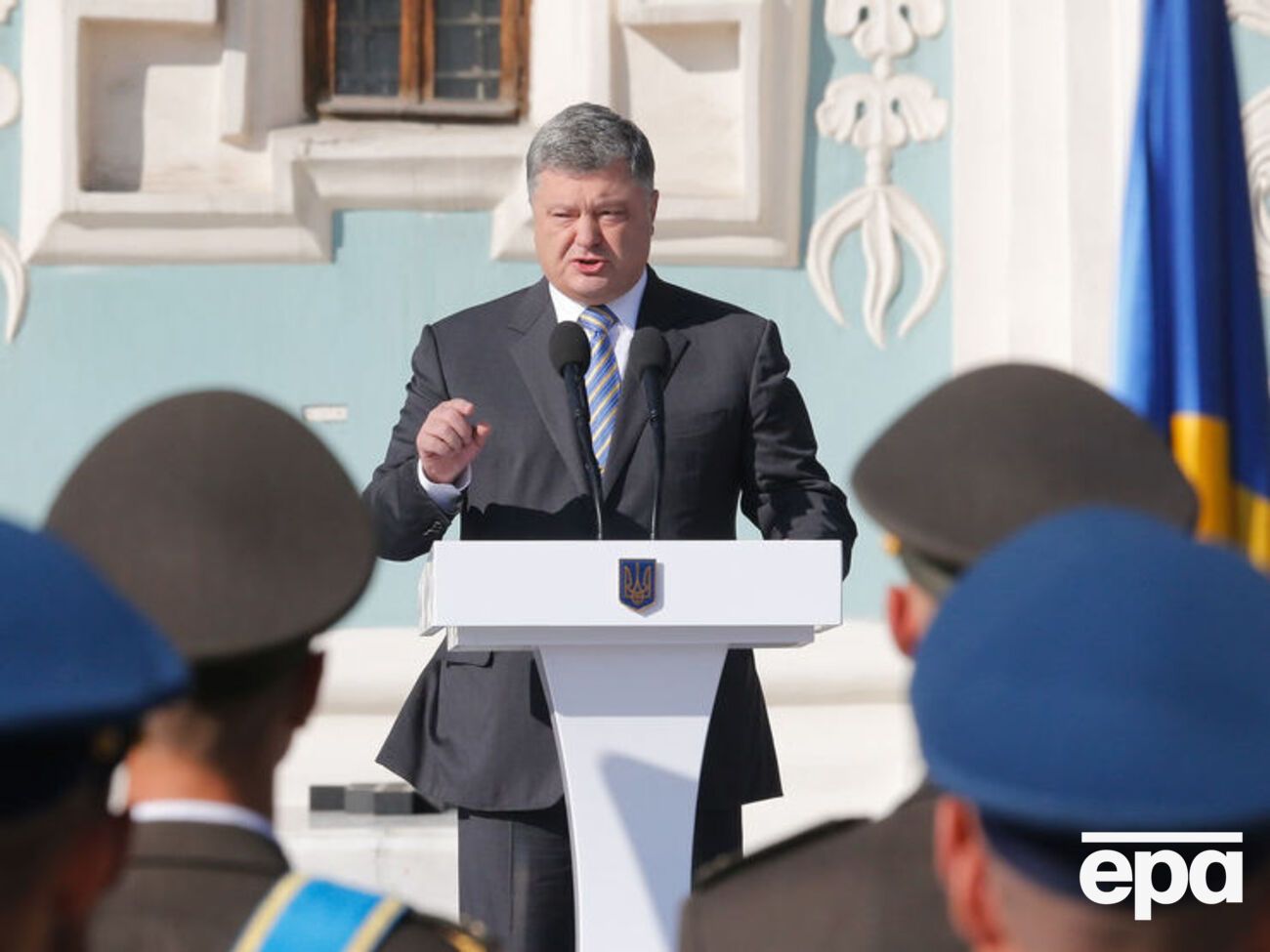 Порошенко:&nbsp;Мы должны защитить Украину, это никогда не делалось