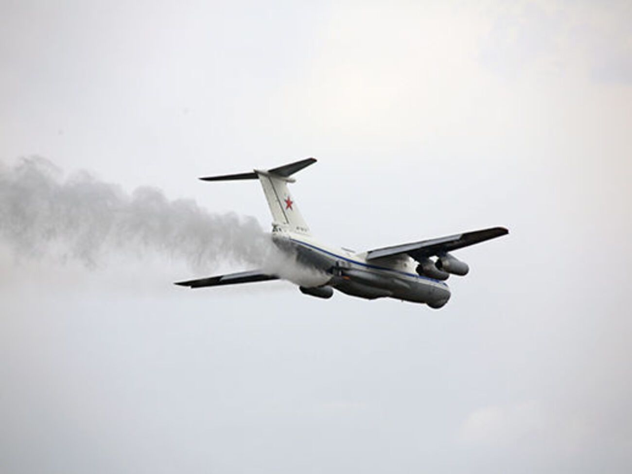 Міноборони РФ: Літаки, облетівши небезпечну ділянку, відразу повернулися на основний маршрут