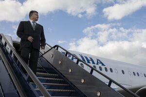 Зі США Порошенко полетить до Канади
