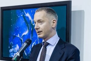 Ложкін висловив сподівання, що іноземні інвестори також виявлять інтерес до приватного сектору економіки України