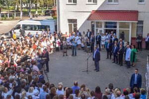 Порошенко: Мы платим очень высокую цену за замедление реформирования медицины