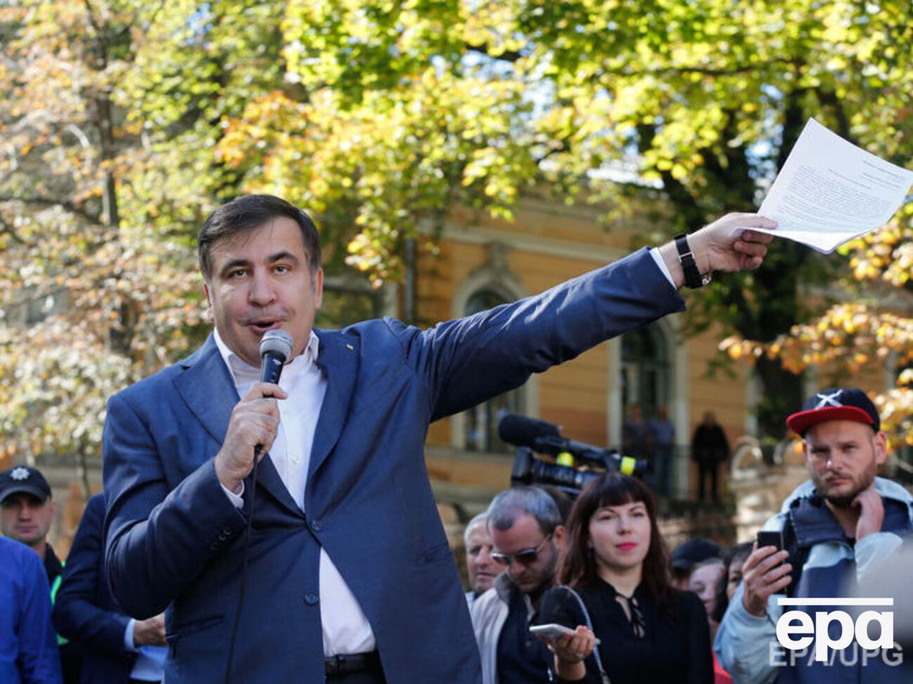 Саакашвілі: Вони як пиляли бабки, так і будуть пиляти