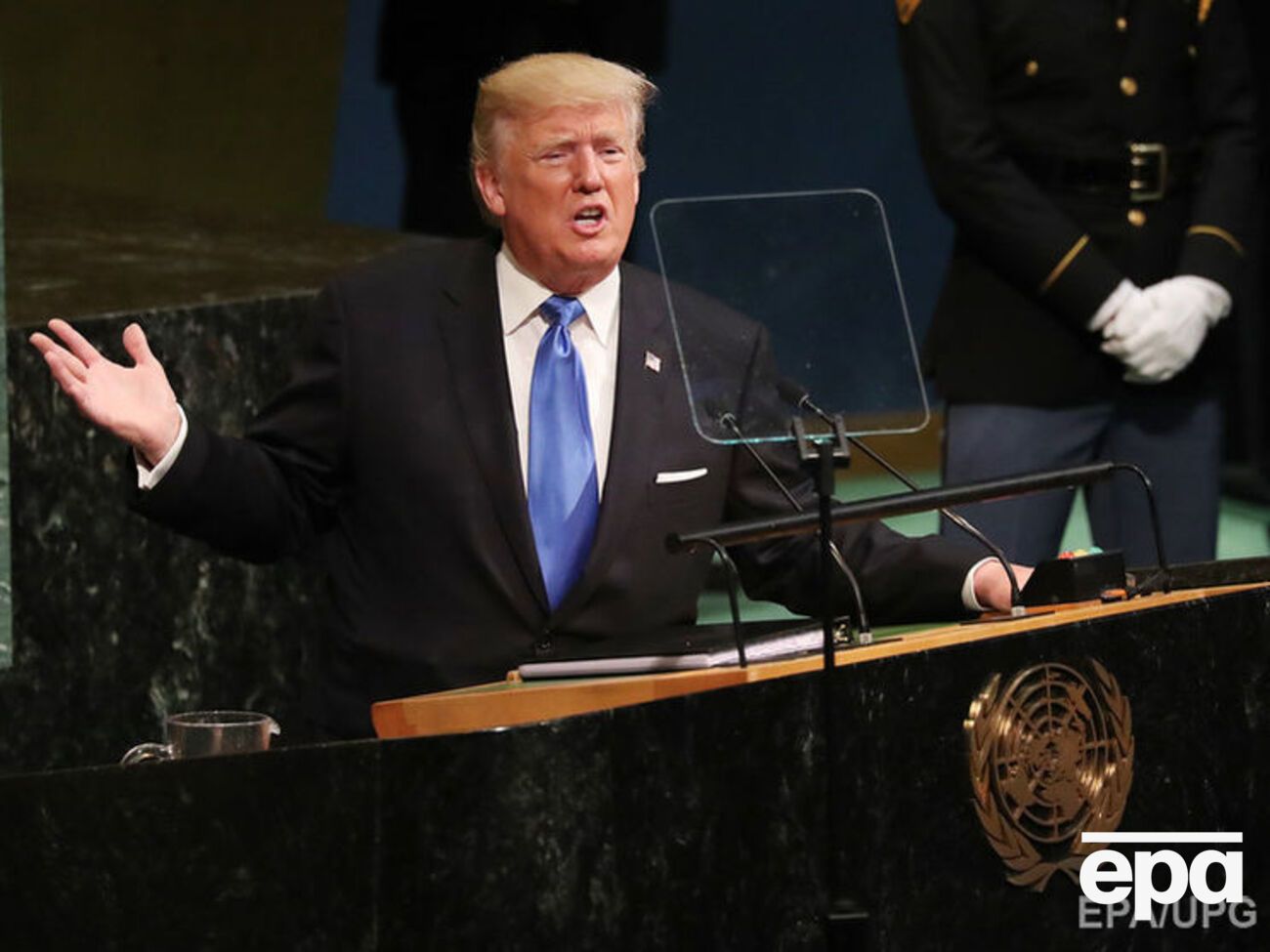 Трамп: Нужно вместе бороться с теми, кто угрожает нам хаосом, беспорядками и террором