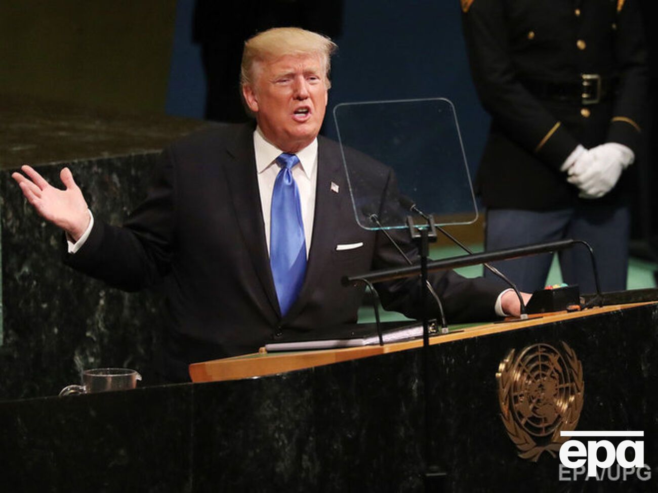 Трамп: Якщо мирні народи і країни будуть спостерігати за історією збоку, сили руйнування нарощуватимуть могутність, яка загрожує іншим націям