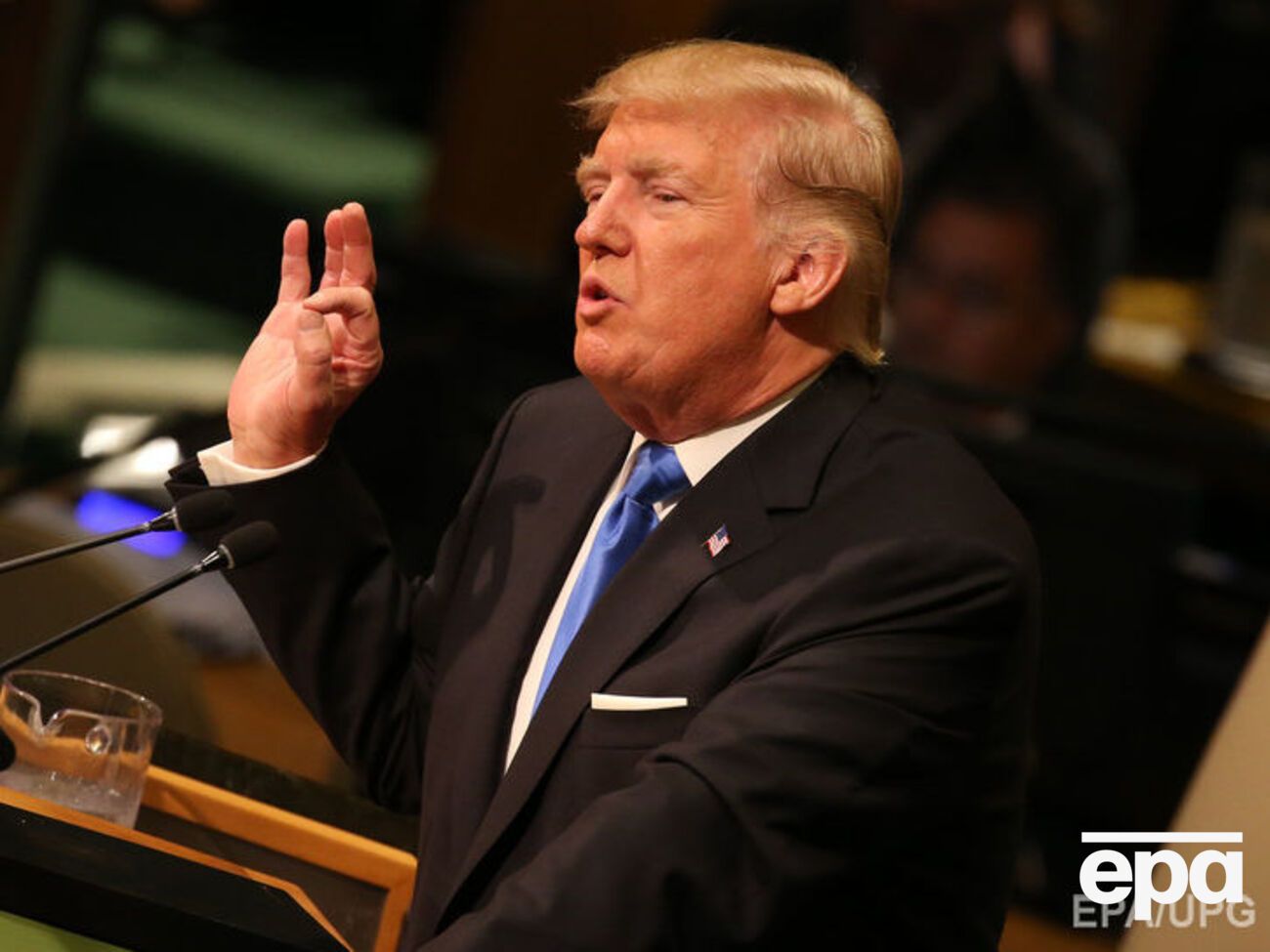 Трамп: Замість того щоб використовувати власні ресурси для покращення життя людей, режим Ірану використовує доходи від нафти для фінансування "Хезболли" та інших терористів