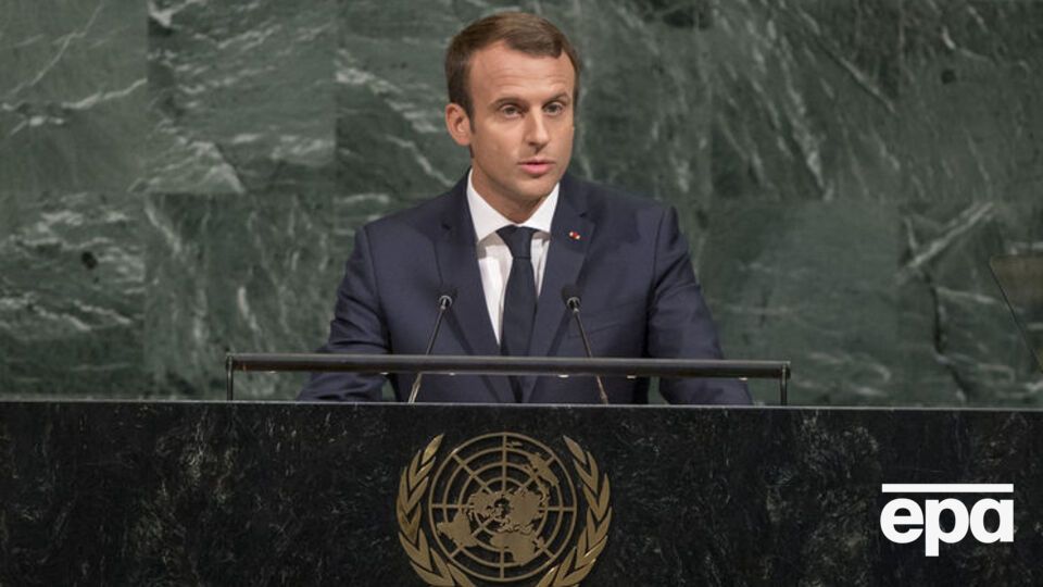 Макрон: Мы должны добиться эффективного прекращения огня на Донбассе