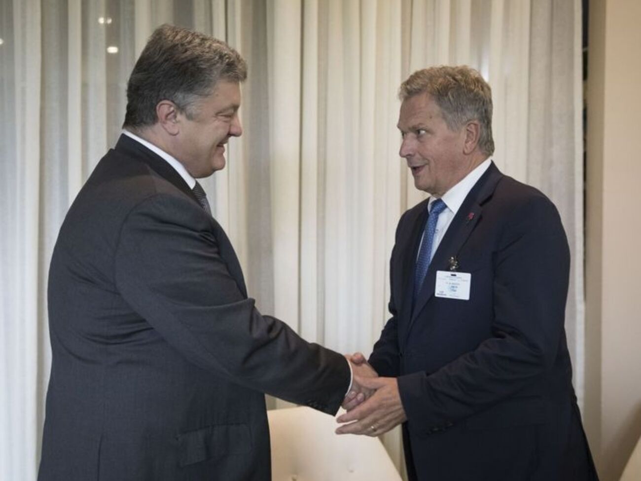 Порошенко зустрівся з Нійністьо