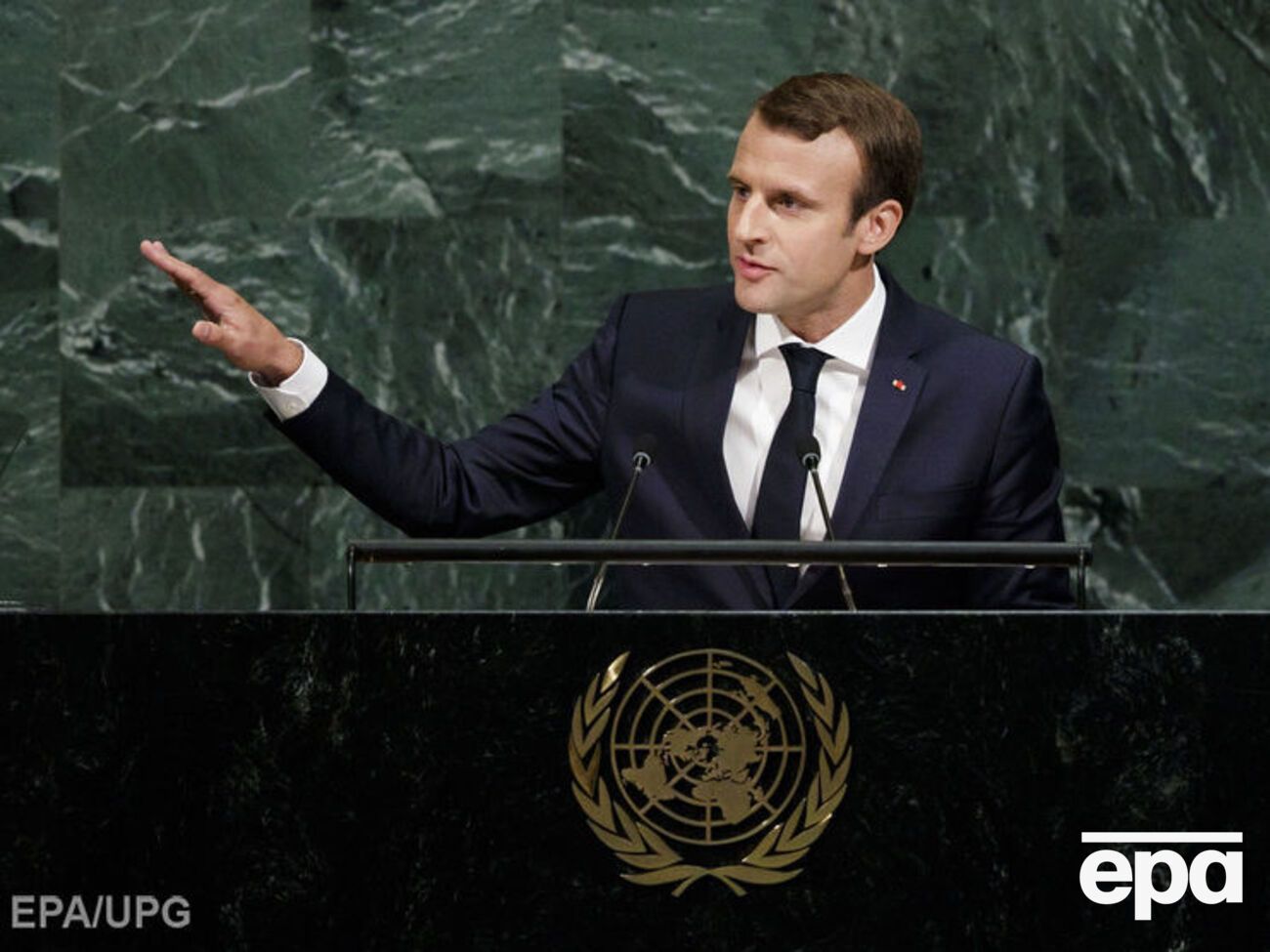 Макрон уважає, що в інтересах американців стати частиною Паризької кліматичної угоди