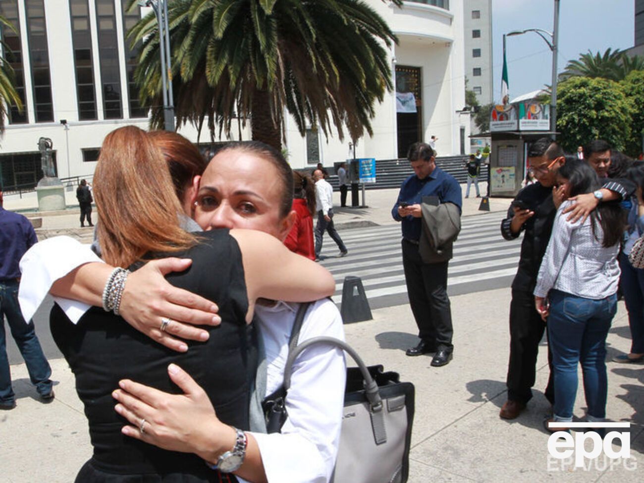 Землетрясение в Мексике унесло десятки жизней