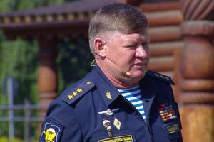 Сердюков был назначен главкомом ВДВ РФ прошлой осенью