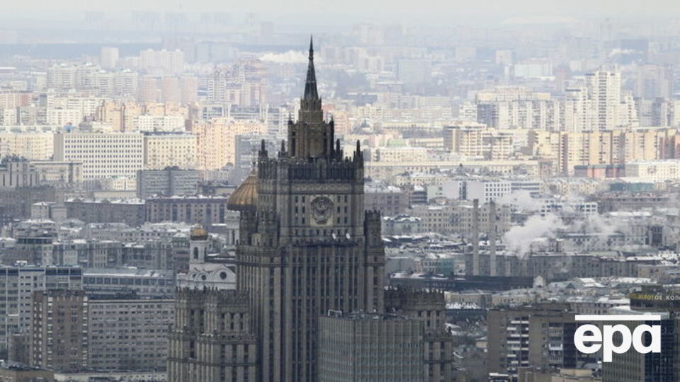 У МЗС РФ закликали владу США "припинити грубі порушення міжнародного права й відмовитися від посягання на імунітет дипломатичних установ Росії"