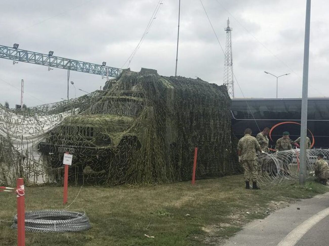 Слободян сообщил, что Почтар несанкционированно фотографировала учения пограничников, но ее за это не задерживали