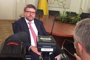 Чернышов: Разновидностью пыток является даже недостаточное количество дневного света в камере