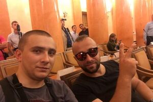 Митингующие в здании горсовета Одессы требуют отставки Труханова