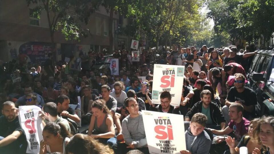 На вулиці Барселони вийшли протестувальники