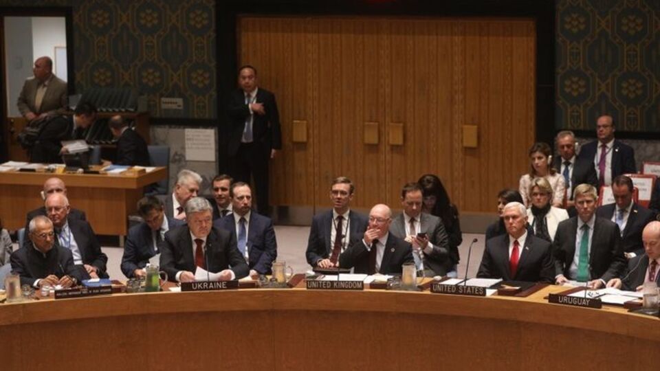 Порошенко: Нам потрібно рухатися вперед цим шляхом. Що раніше, то краще