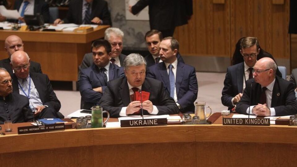 Порошенко: Российская мантра, что "нас там нет", не выдерживает никакой критики