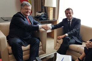 Порошенко встретился с Макроном