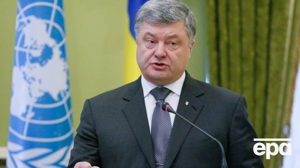 Порошенко: У Криму кожен, хто зважиться не погодитися з Кремлем, ризикує свободою і життям